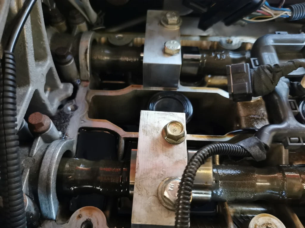 Alfa Romeo V6 Camshaft locking tools