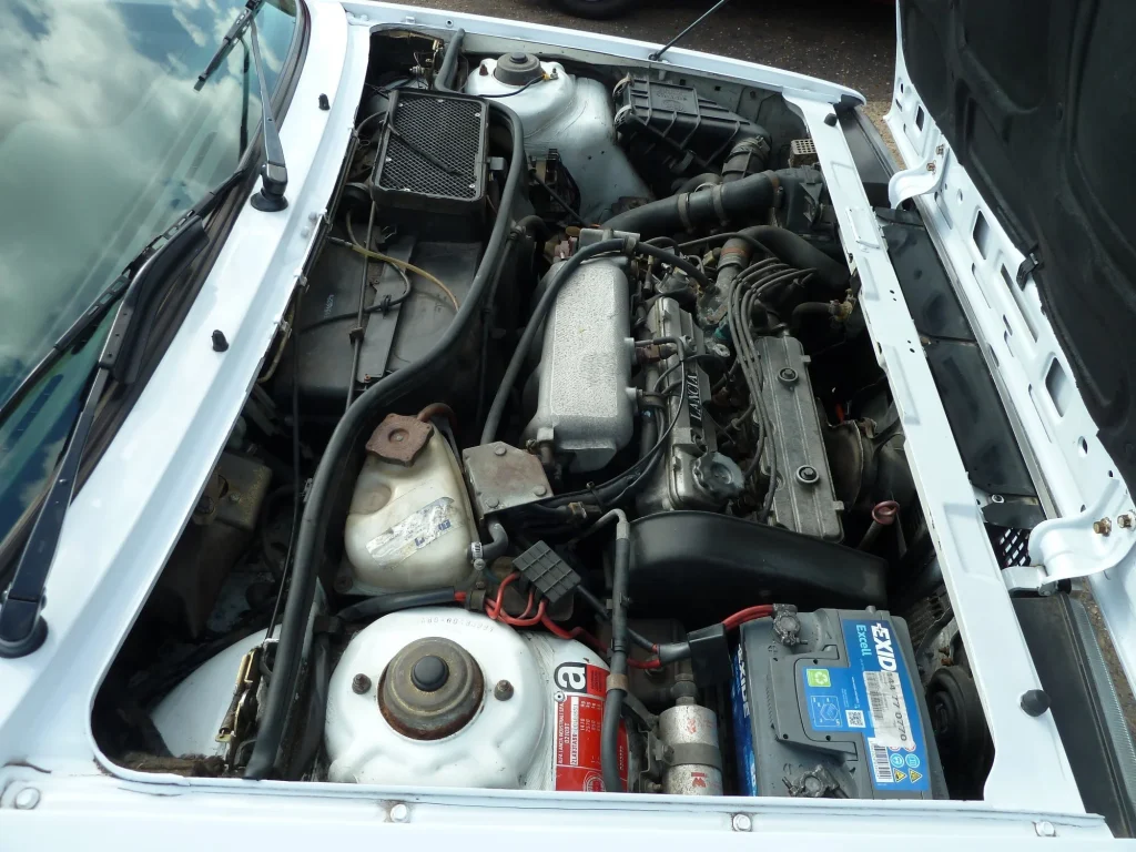 Lancia cam / timing belt replacement garage