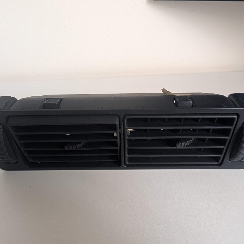 Fiat Coupe 20V / 20V Turbo heater vents 25303060